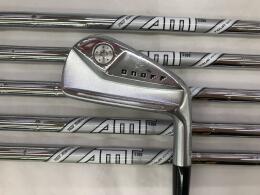 美品】グローブライド オノフ クロ 2024 メンズアイアンセット 6本 S