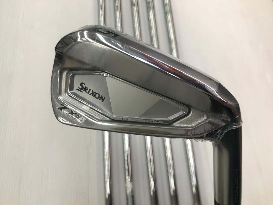 にょろさん 秋SAM2022 32セドグロ界の大先輩方の車と並べられて最高でした